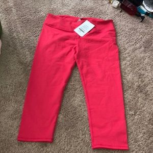 NWT Fabletics Salar Capri